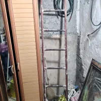 نردبان و چهار پایه تمیز