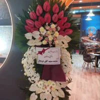 کد130تاج گل دسته نمایشگاه تالار مسجد (بدون بیعانه)|گل و گیاه طبیعی|تهران, فلسطین (میدان انقلاب)|دیوار