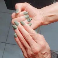 کاشت ناخن ۲۵۰|خدمات آرایشگری و زیبایی|الوند, |دیوار