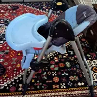صندلی غذای کودک و عروسک خرگوشی بزرگ|کالسکه و لوازم جانبی|صدرا-فارس, فاز ۱|دیوار