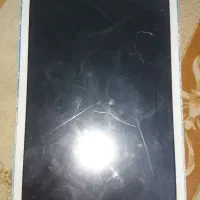 یک عدد تبلت لنوو