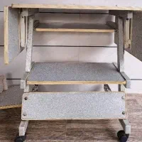 میز تحریر و کامپیوتر