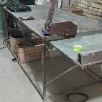 میز و قیچی