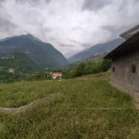 زمین مسکونی در منطقه کوهستانی دوهزار