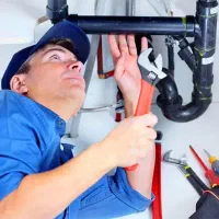 خدمات تاسیسات ساختمان،لوله کش