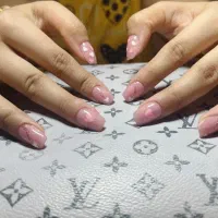 کاشت ناخن با متریال درجه ۱ لیفت و لمینت مژه و ابرو