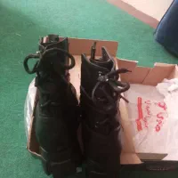 پوتین درحدنو و چادر درحدنو نو|لباس|شیروان (خراسان), |دیوار