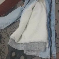 کاپشن و پیراهن|لباس|قائن, |دیوار