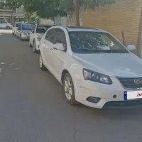 جیلی هاچبک RV