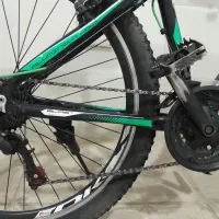 دوچرخه|دوچرخه، اسکیت، اسکوتر|قائن, |دیوار