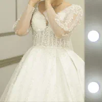 واگذاری مزون عروس با کلیه لباسها و تجهیزات