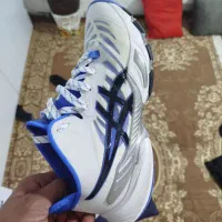 کفش والیبال