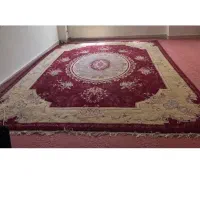 فرش کرم زرشکی