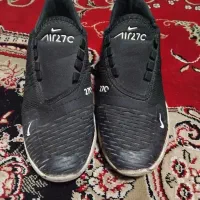 کفش اسپرت فروشی