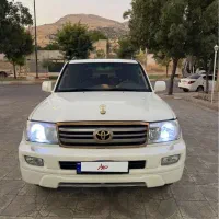 لندکروز اتاق 100