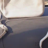 یک عدد کیف ب فروش میرسد