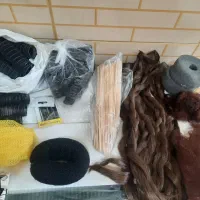 وسایل ارایشگری رنگ با شینیون