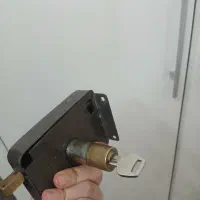 قفل باکلید سالم سالم