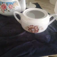 قوری و قندان چینی|قوری، کتری، قهوه‌ساز دستی|هشتگرد, شهرک ولیعصر (مصلی)|دیوار