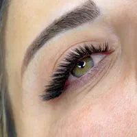 تخفیف ویژه اکستنشن مژه به صورت حرفه ای و تخصصی
