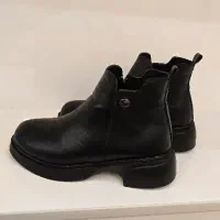 نیم بوت، کتانی و کفش و کیف