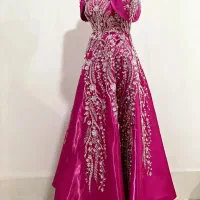 لباس مجلسی|لباس|بلده, |دیوار