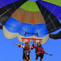 رزرو تفریحات گردشگری،رنت ماشین،قایق تفریحی