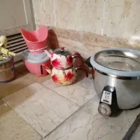 تلویزیون 21 اینچ شهاب و چند قلم لوازم خانگی ی|تلویزیون و پروژکتور|کرج, باغستان|دیوار