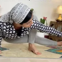 کلاس یوگا بانوان