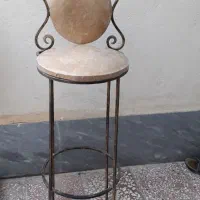 صندلی پایه بلند آرایشگاهی