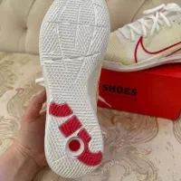 کفش سالنی|تجهیزات ورزشی|صدرا-فارس, فاز ۱|دیوار