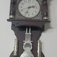 ساعت دیواری خیلی تمیز