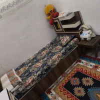 آینه دلاور وکمد لباس وتخت یه نفر همراه تشک|تخت و سرویس خواب|مشهد, رسالت|دیوار