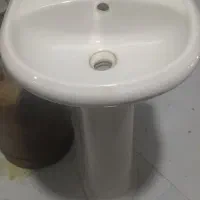 روشویی و پایه