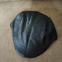یک عدد کلاه تمام چرم