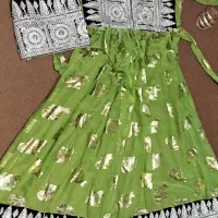 لباس مجلسی  محلی|لباس|قم, جمکران|دیوار