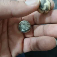 سنگ آسیاب خیلی قدیمی|کلکسیون اشیاء عتیقه|اهواز, کوی طلاب|دیوار