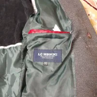 فروش پالتو و کاپشن چرم و سویشرت جنس خوب در حد نو|لباس|مشهد, کلاهدوز|دیوار