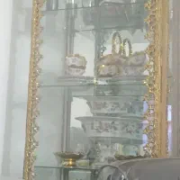 بوفه و جاکفشی و ساعت ایستاده