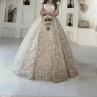 لباس عقد و عروسی