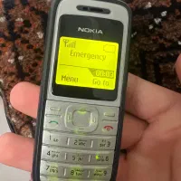 گوشی نوکیا و تعدادی لوازم ( توضیحات خوانده شود )