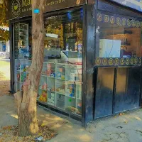 دکه رو به رو ترمینال