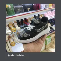 ۲۰۰ کارتون کفش یکجا ه فروش میرسد