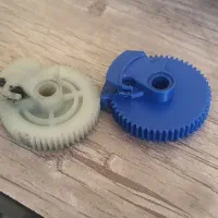 ساخت چرخدنده و قطعات پلاستیکی لوازم خانگی و ماشین