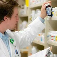 آموزش تخصصی نسخهپیچی داروخانه ( تکنسین داروخانه)