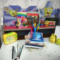 میز تحریر کودک ۶ تا۹ سال