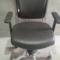 صندلی کنفراس و چرخ دار