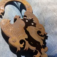 قفل کلیدقدیمی|کلکسیون اشیاء عتیقه|یزد, |دیوار