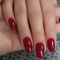 خدمات ناخن زیر قیمت ، تخفیف ویژه برای نوبت اولی‌ها