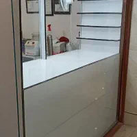 ویترین mdf پشت شیشه ای مغازه نو